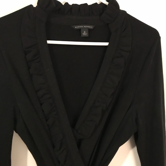 👗👗Classic Black Wrap Dress with Ruffle! 👗👗 - Picture 2 of 4